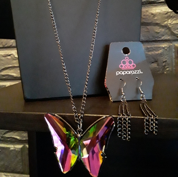 Paparazzi Jewelry - Picture 7 of 11